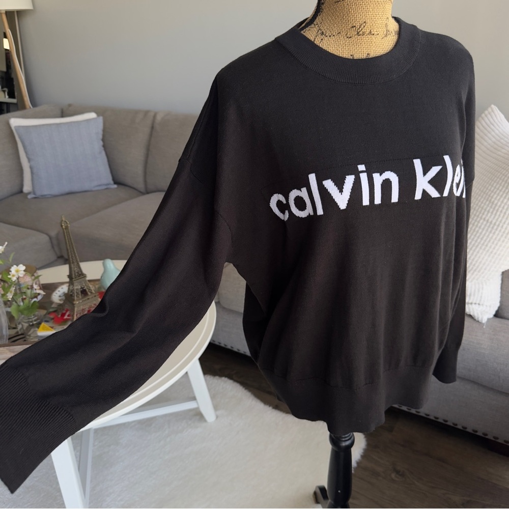 Calvin Klein Black Crewneck Sweater for Men - Picture 7 of 11